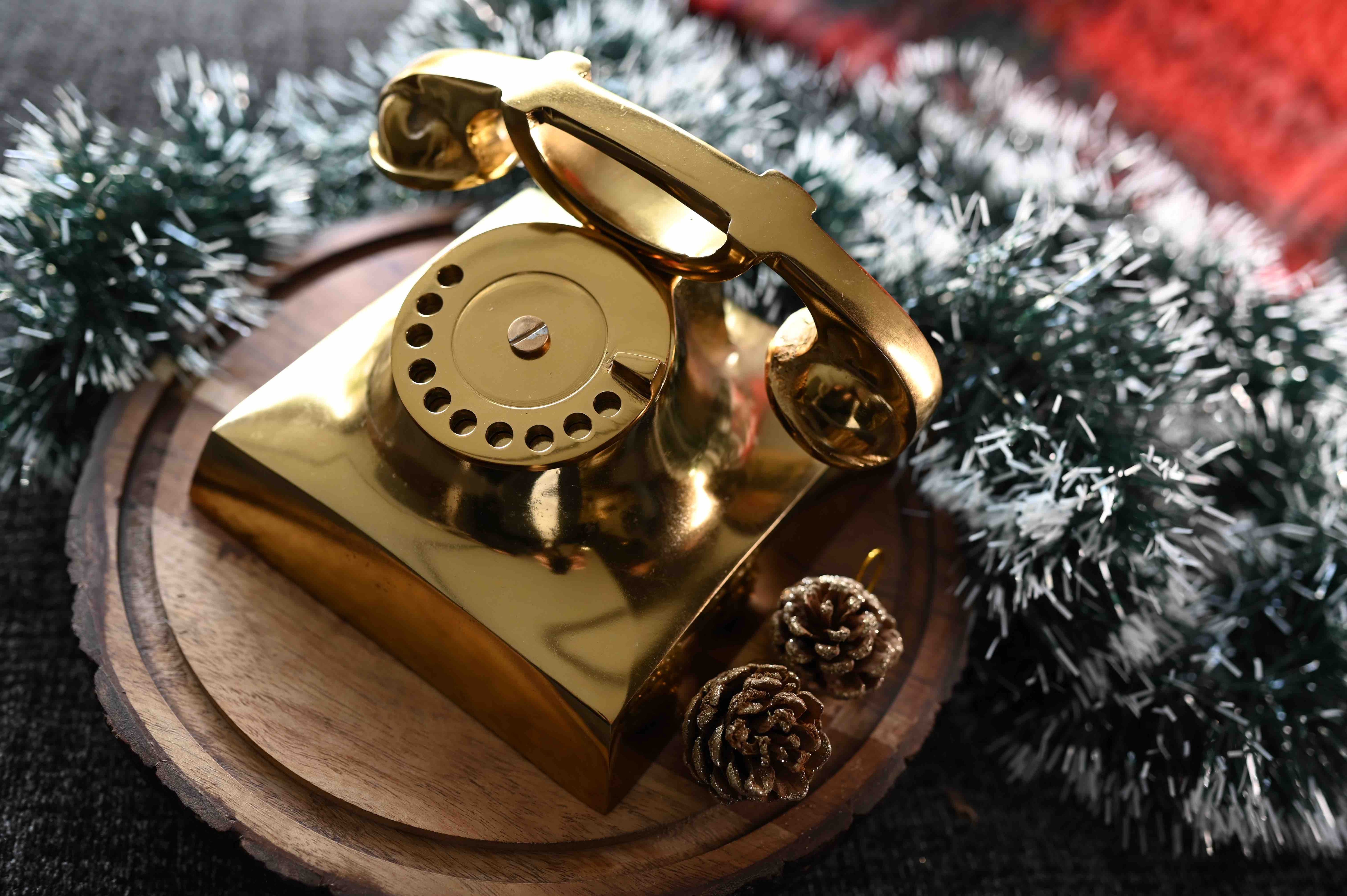 Retro Oversized Telephone Accent