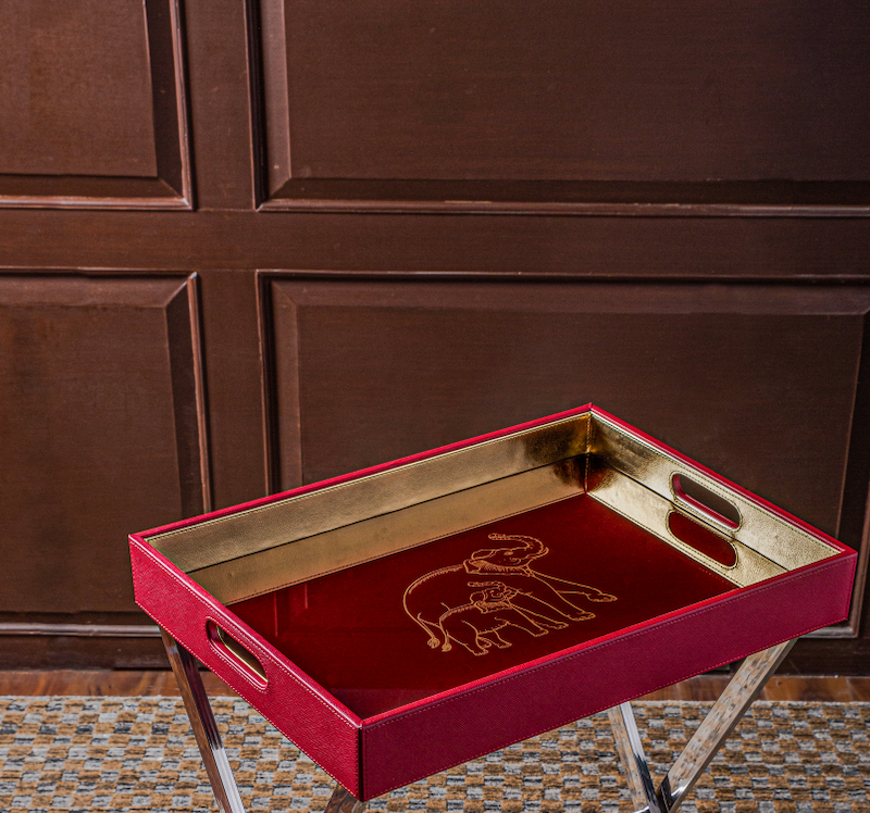 Clover Elephant Butler Tray Table