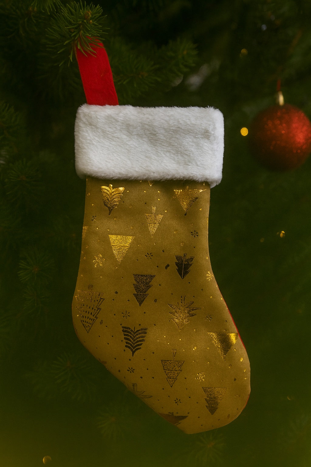Golden Evergeen Tree Pattern Stocking