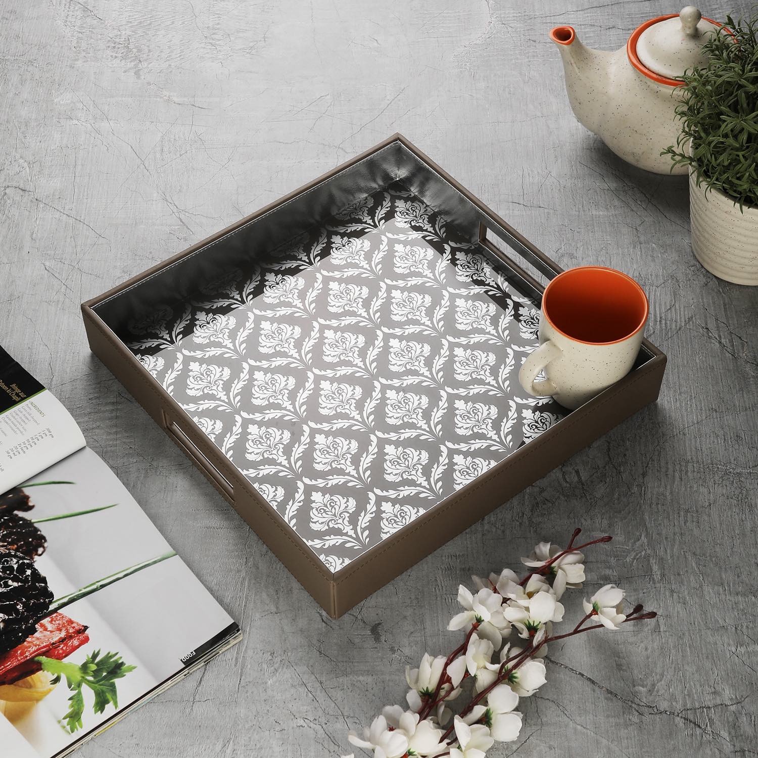 Coonoor Beige Glass Printed Square Tray