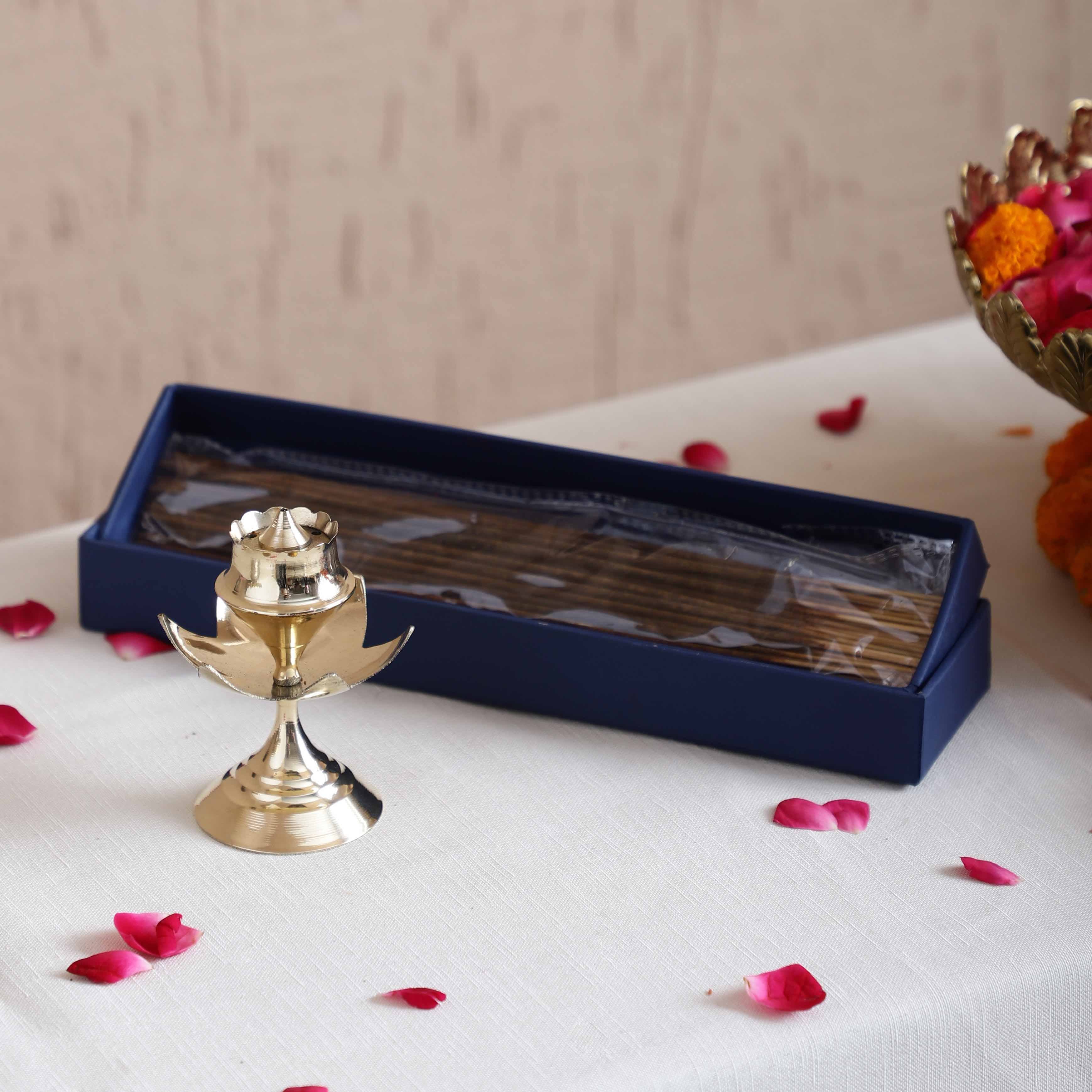 Sammsara Lotus Incense Holder & Sticks Gift Set